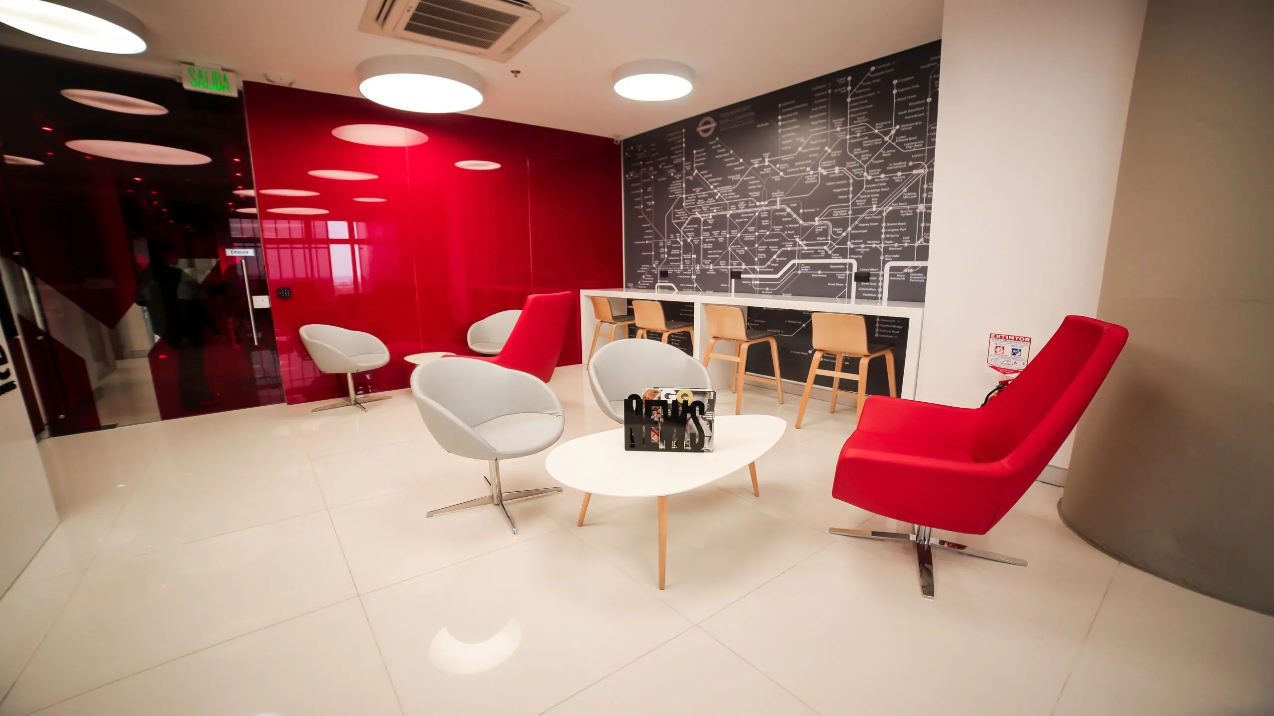 Aula de Educate Learning Center en Cali